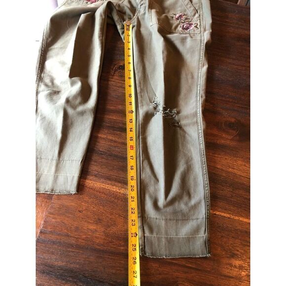 Abercrombie & Fitch olive green crop pant - Picture 7 of 7